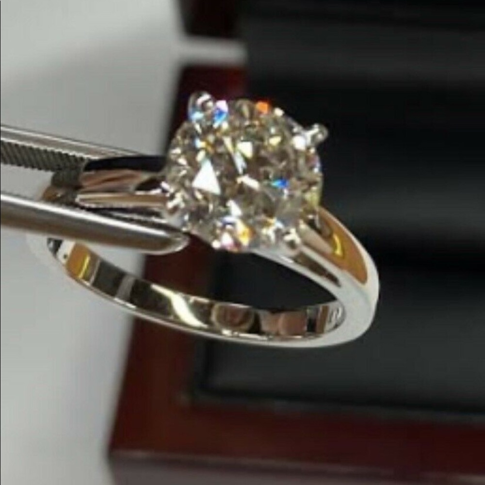 ✨✨SOLD!!✨✨Wedding ring 2 Carats Diamond Ring